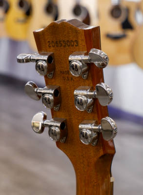 Gibson - J-45 Studio Walnut - Natural 2